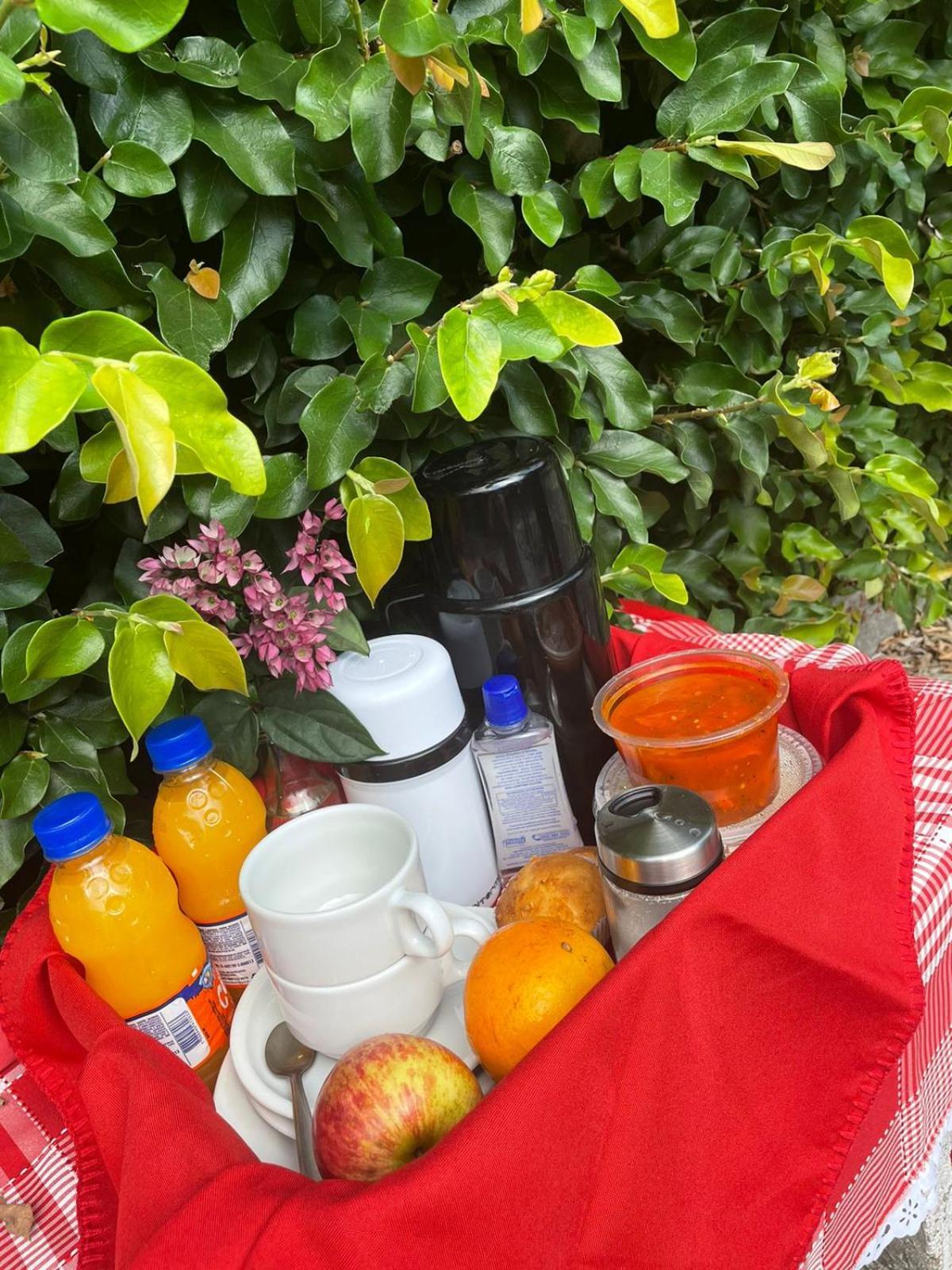 Pouzada Bom Clima - Servimos Cestas De Cafe Da Manha - Melhor Custo Beneficio Em Gravata Exterior foto